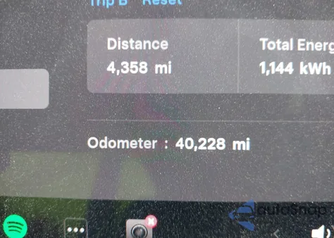 2023 Tesla Model Y Awd/Long Range Dual Motor All-Wheel Drive из США, поврежденный, VIN 7SAYGDEE8PA129657